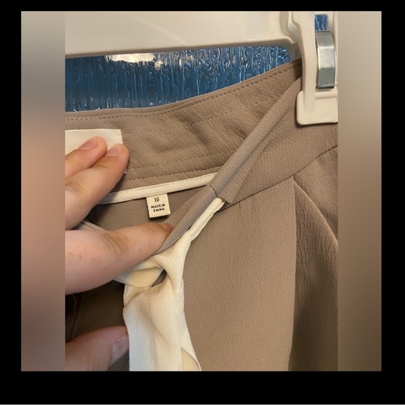 Wilfred Allant Pants (Aritzia) - Lucite - Picture 4 of 4